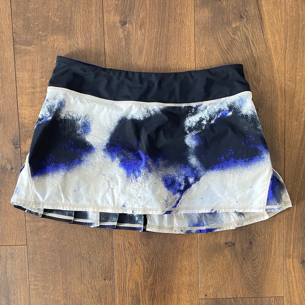 Lululemon Run Pace Setter Skirt Milky Way Multi Print/Black/Pigment Blue size 8